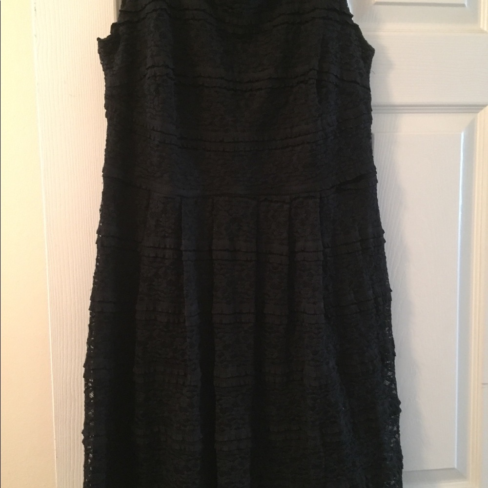 Dress - Picture 2 of 2